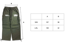 Charger l&#39;image dans la galerie, Cargo pant Ovile green 412