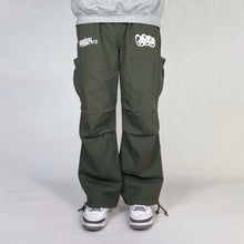 Charger l&#39;image dans la galerie, Cargo pant Ovile green 412